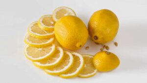 فوائد واضرار الليمون
